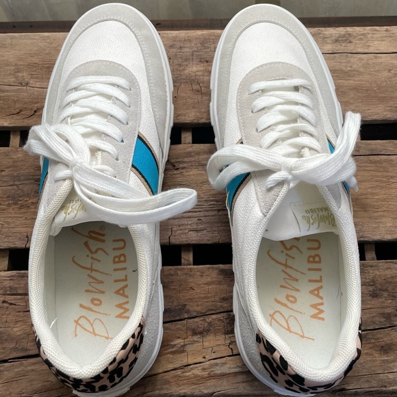 Blowfish Malibu Platform Sneakers.
Women’s Size 11 - Picture 4 of 5